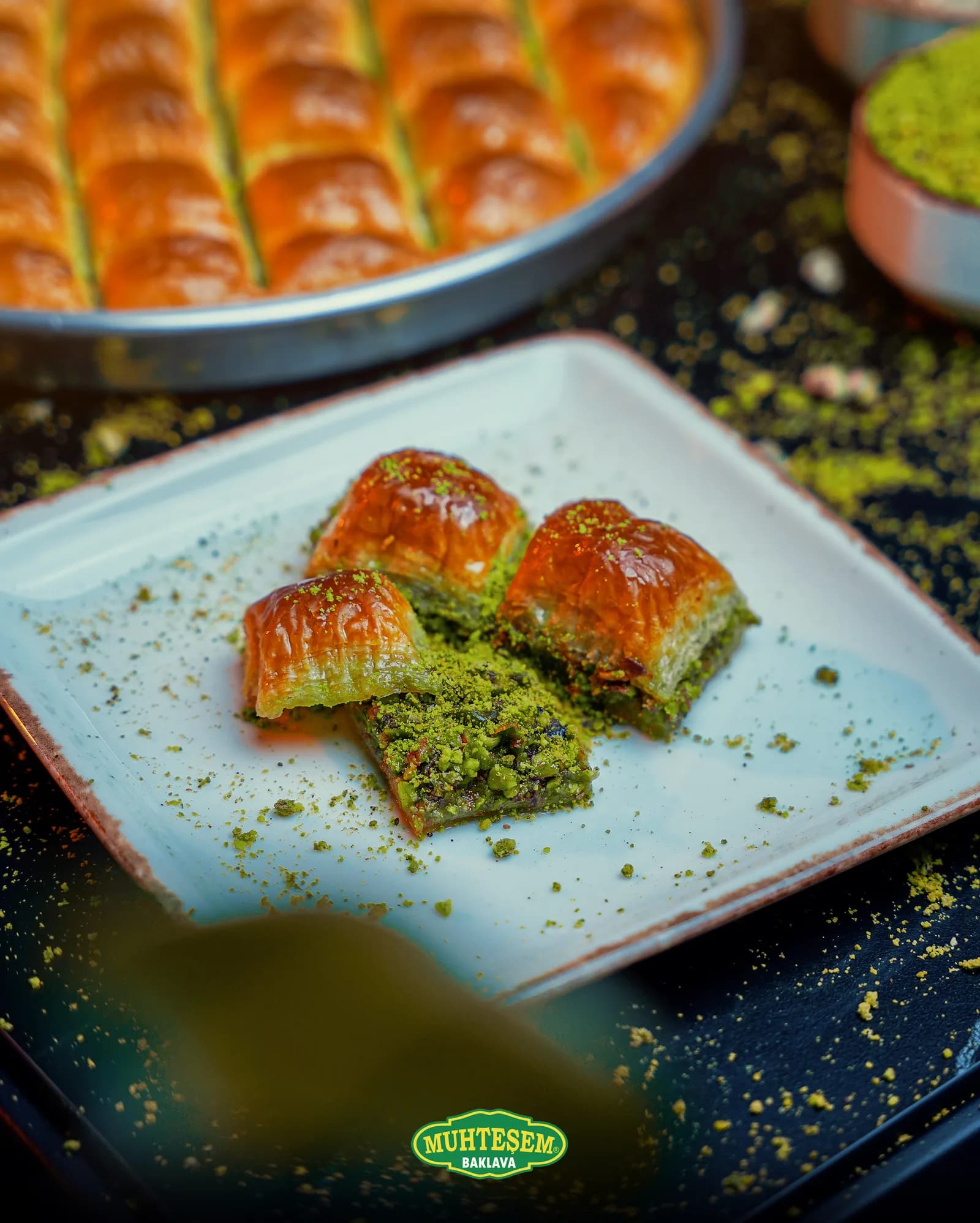 اوزل كارا ( بقلاوة المربعات الخاصة )
